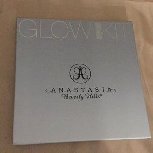 Anastasia Glow Kit (Gleam)